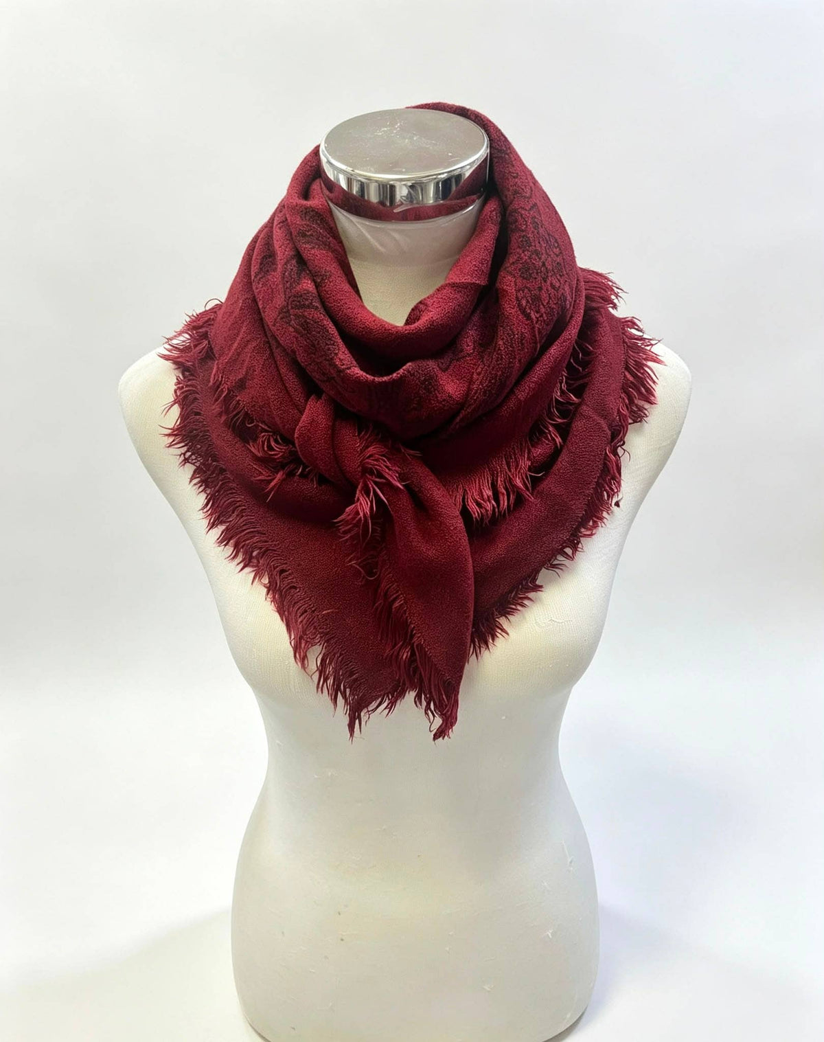 Trekantet ullskjerf med paisley mønster, bordeaux