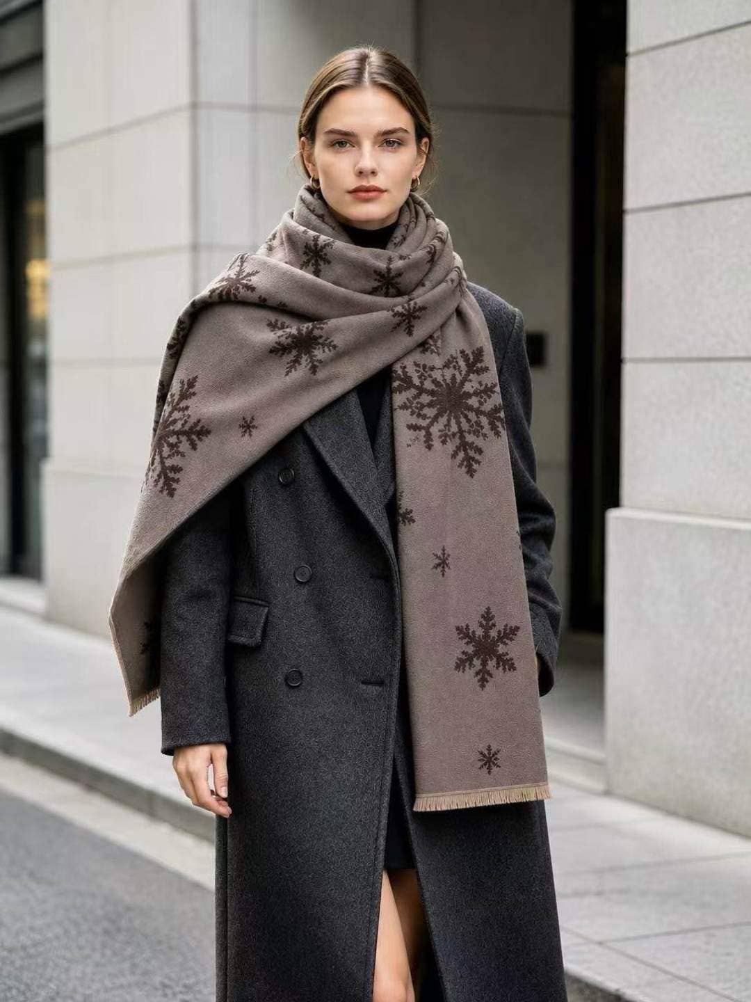 Women's snowflake scarf: Noir