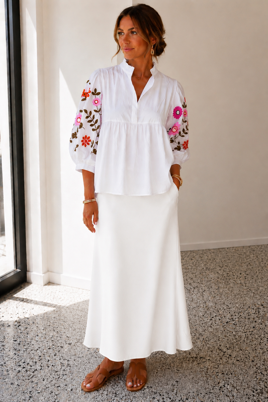 Hippielove bluse med broderi  image 0