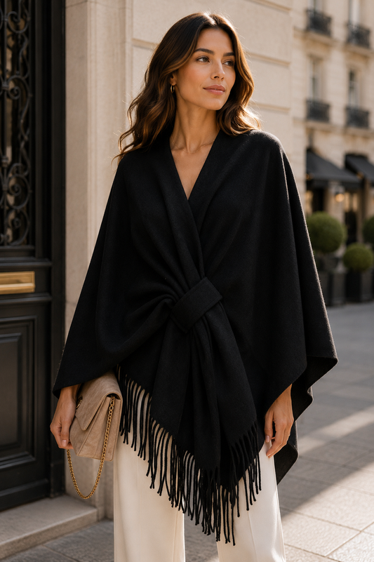 Poncho med frynser og feste I front sort/ One size