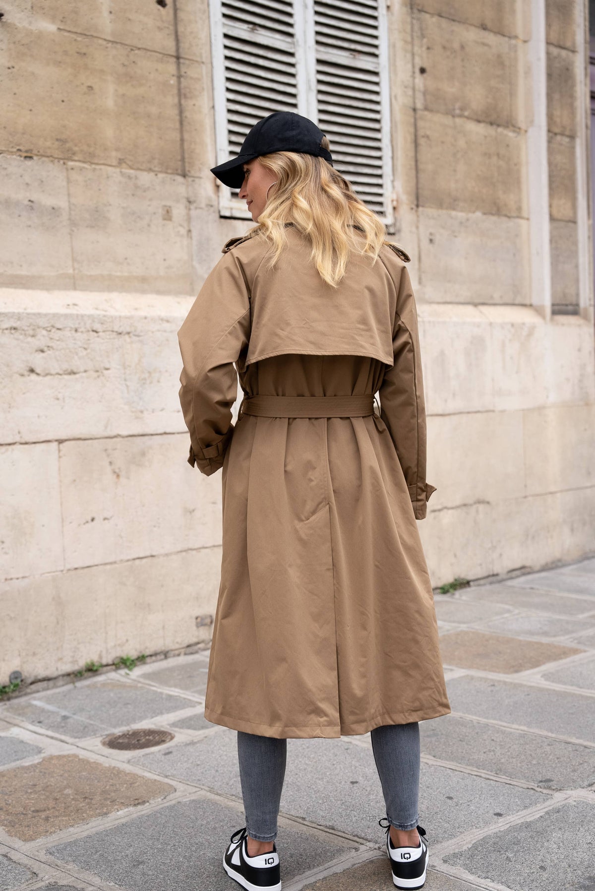 Trenchcoat camel farget